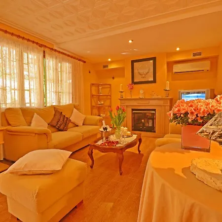 Benestar Holiday home *